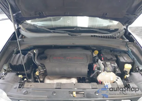 2017 Jeep Renegade Sport Fwd from USA, damaged, VIN ZACCJAAB3HPE79634